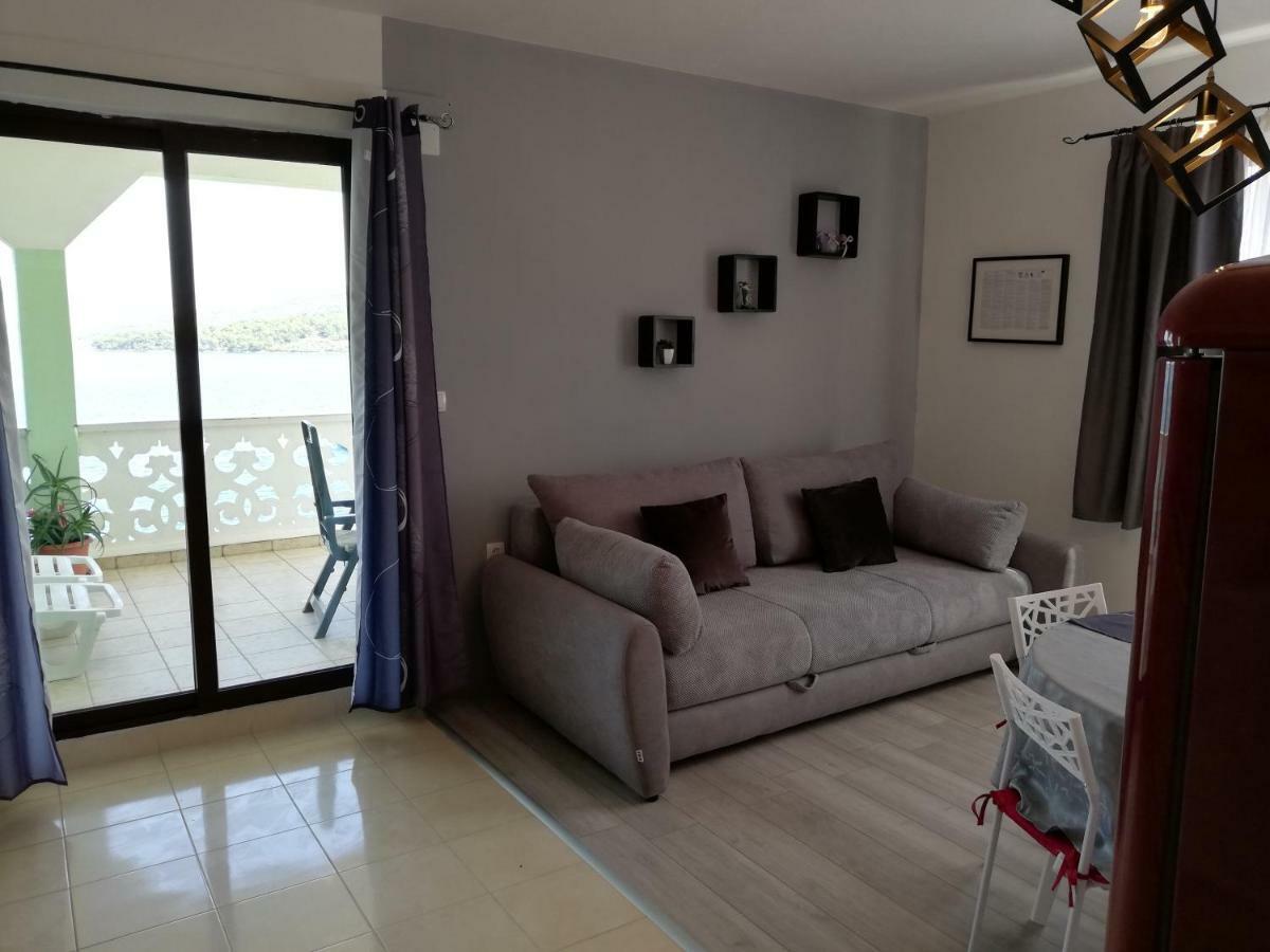 Stojan A1 * Marina